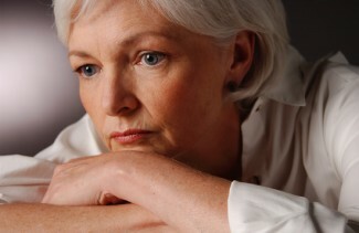 אבחון וטיפול בחרדות אצל קשישים יכול להיות מסובך. קרא טיפים אלה לאבחון וטיפול יעיל בהפרעות חרדה מבוגרים.